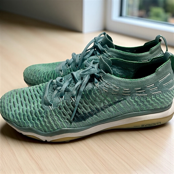 Nike Women's Air Zoom Fearless Flyknit Mica Smokey Blue 850426-401 Size 8.5 EUC - Picture 1 of 9